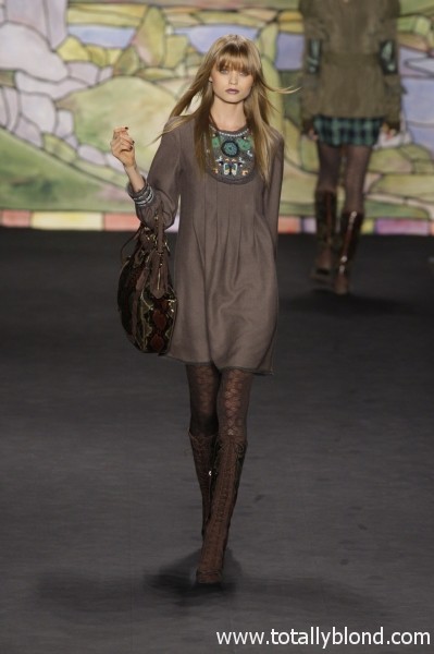 Anna-Sui-RF10-2115_catwalk_slideshow
