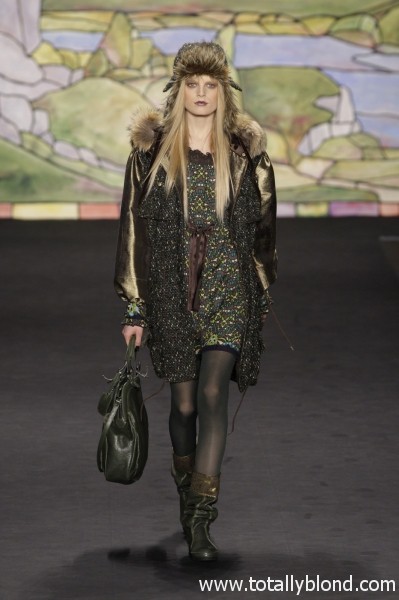 Anna-Sui-RF10-2146_catwalk_slideshow