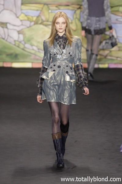 Anna-Sui-RF10-2893_catwalk_slideshow