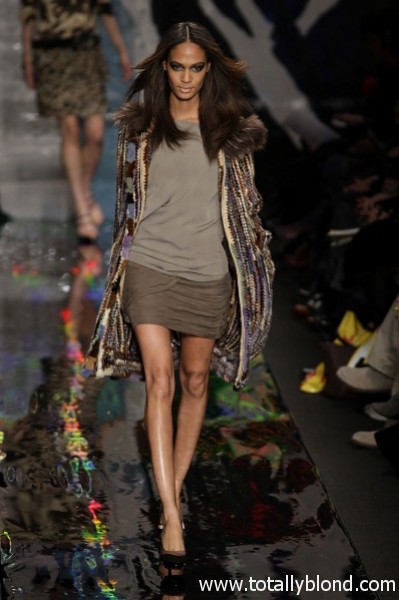 Furstenberg-RF10-7392_catwalk_slideshow