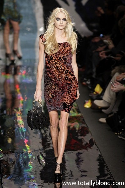 Furstenberg-RF10-7624_catwalk_slideshow