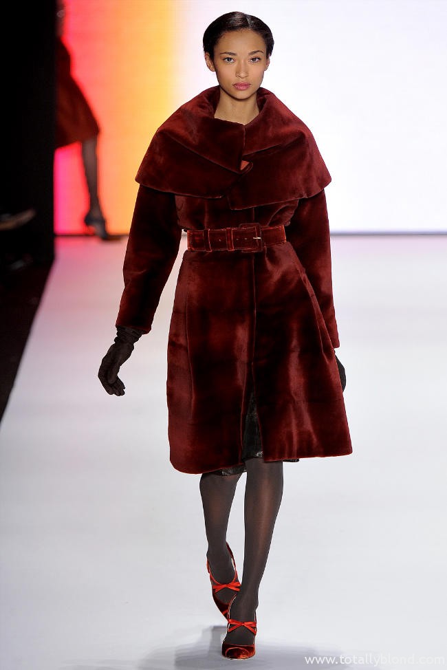 carolinaherrerafall24