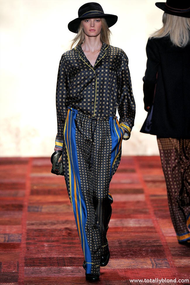 tommyhilfigerfall22