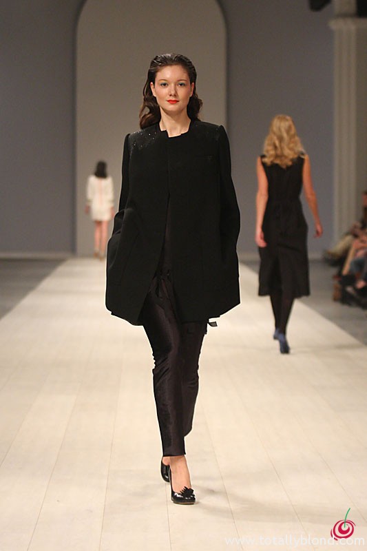 27-karavay-FW-1112