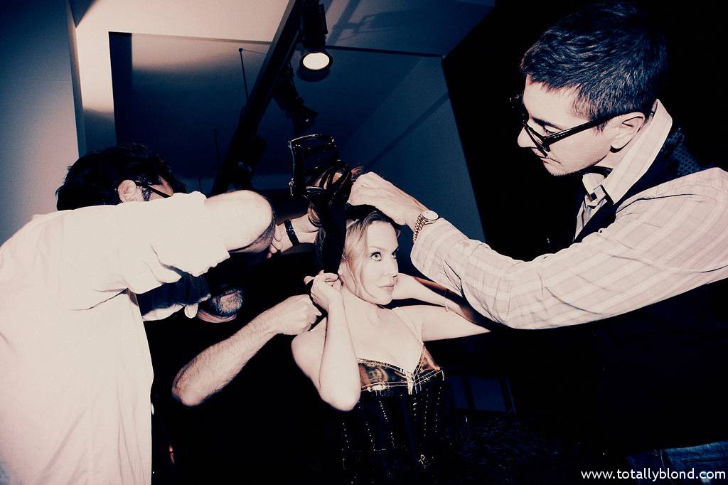 Kylie_Minogue_DG_Costumes_LesFolies_04