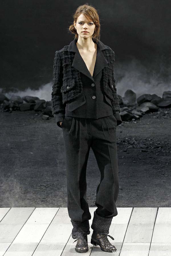 chanelfall1