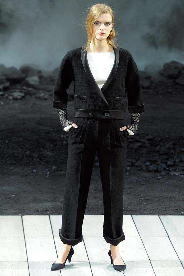 chanelfall44