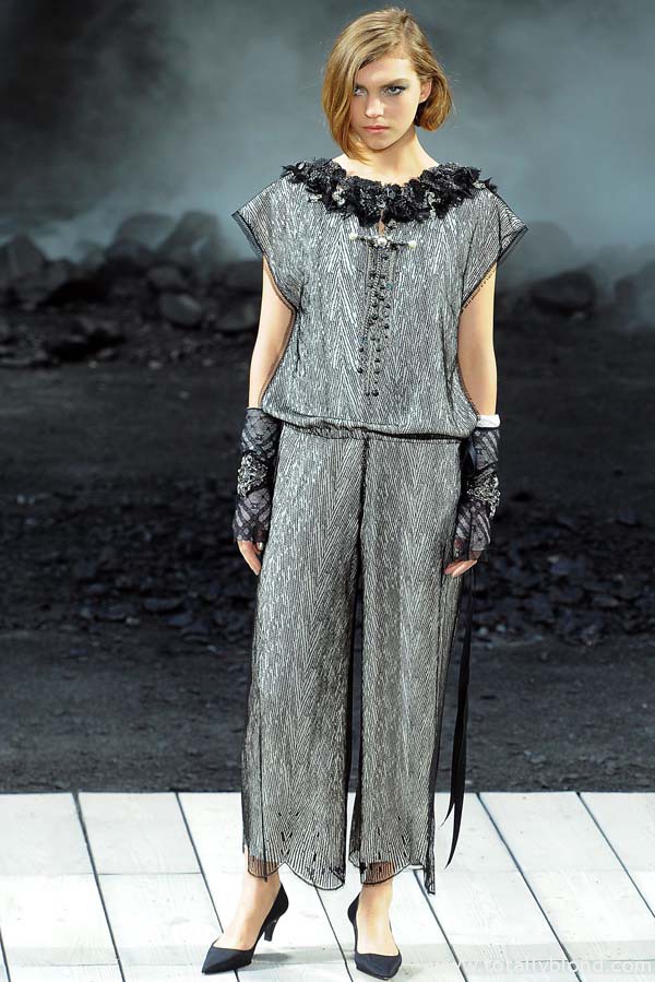 chanelfall60