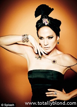 Jennifer_Lopez_TOUS_2011_06