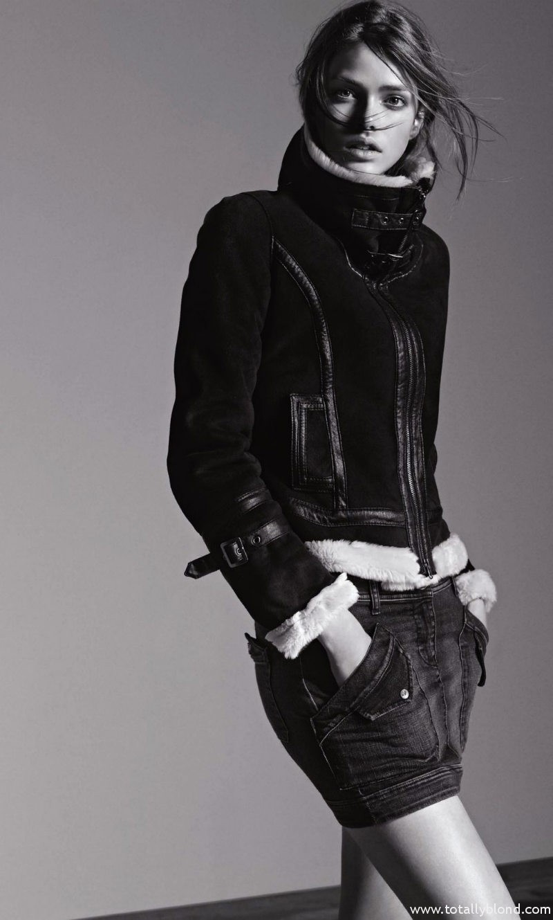 armanijeans7