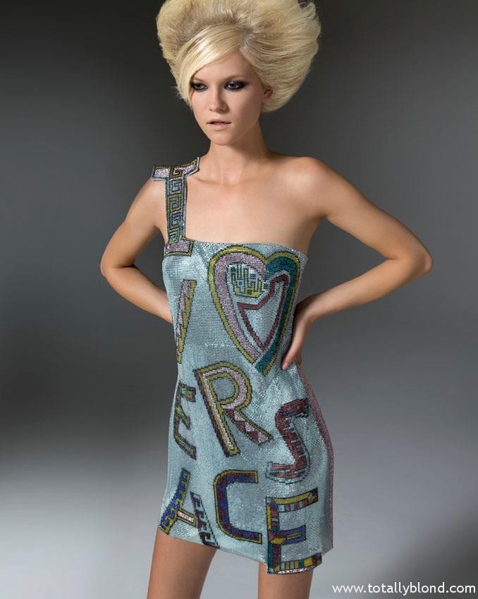 Versace_Atelier_FW11_017