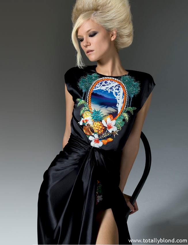 Versace_Atelier_FW11_03