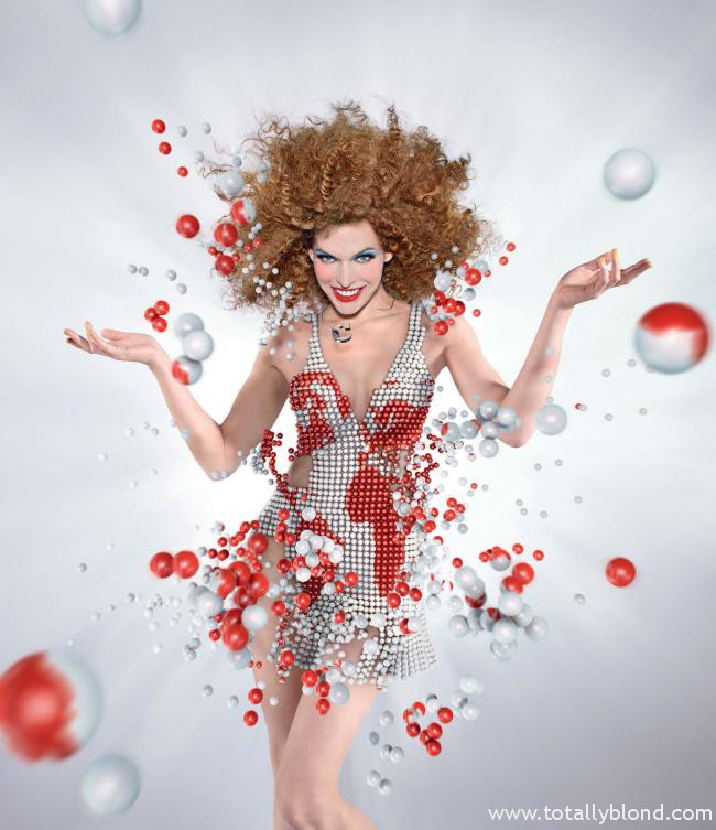 012-Milla_Jovovich_Campari-Calendar-2012-DECEMBER