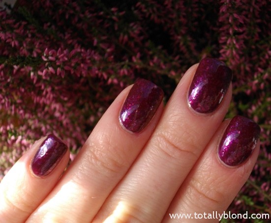 Essence Nail Colour 3 02 Shopping trip in Soho