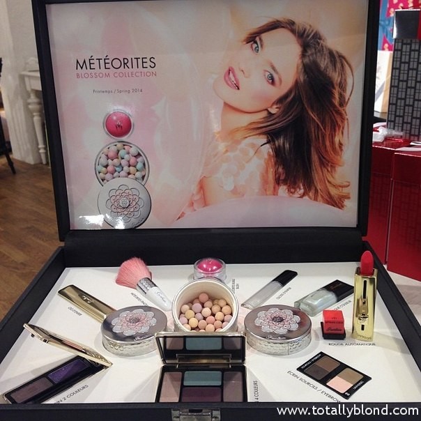 Guerlain Meteorites Blossom stend