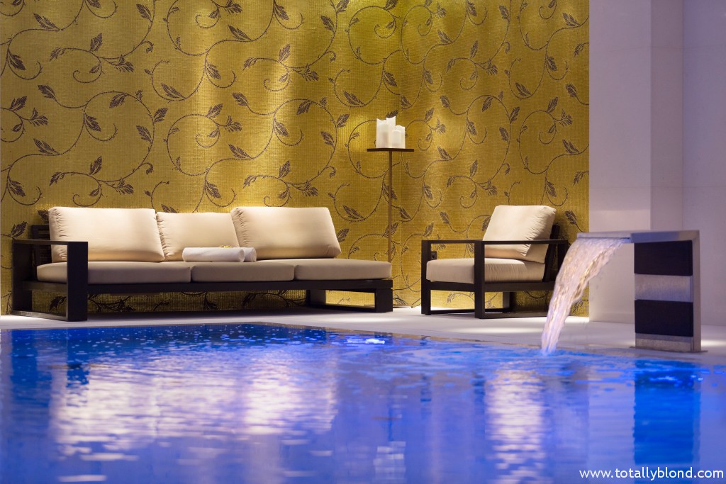 Pool Relax Zone