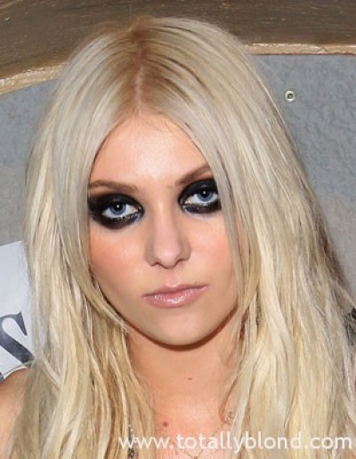 taylor_momsen