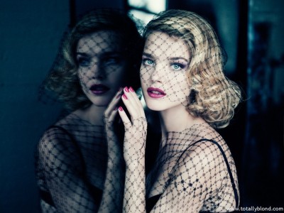 2013_FALL_MANNEQUIN_International(N219-01_057)